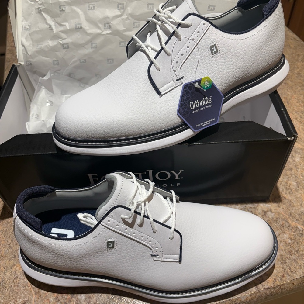 FootJoy White and Black Men's Oxfords